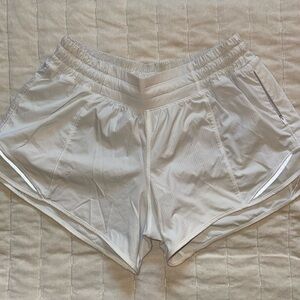 Hotty hot lululemon shorts